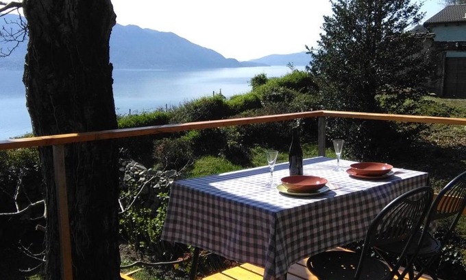 Cannero Riviera Casa | la vecchia casa rosa