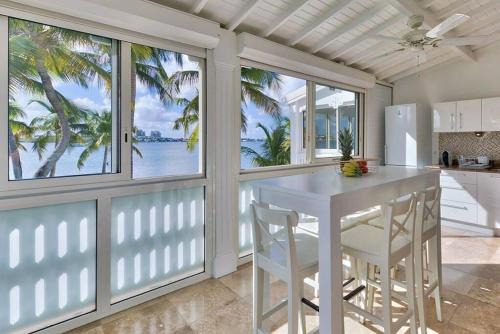 Nettle Bay Apartamento | LA VIDA - Duplex on the beach