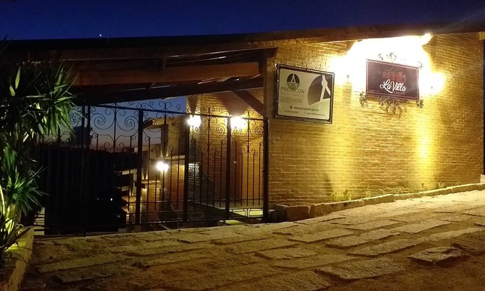 Serra Negra Chalet De Esquí | La Villa Chalets