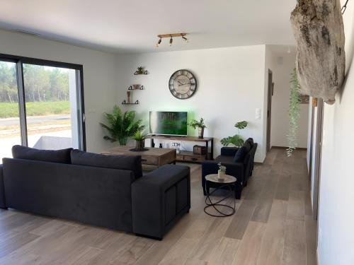 Azur Casa | La Villa D'Azur