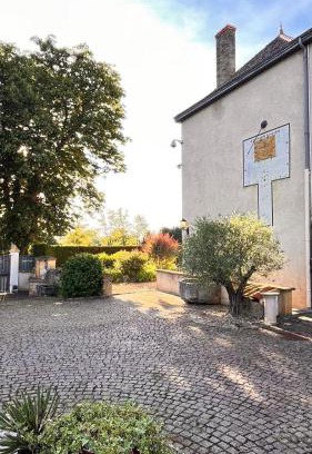 Saint-Martin-du-Lac Casa | La Villa De L'etang Burgundy