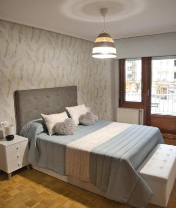 Aviles Apartamento | La Villa De Lore, Piso Completo Apto 6 Personas Con Garaje