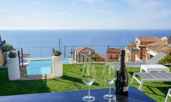 Sant'Ambrogio Villa | LA VILLA DE LA ALDEA CEFALU '