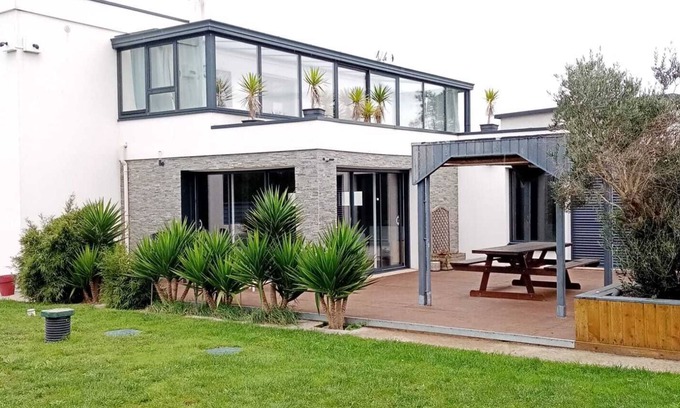 Cleder Villa | La villa des Amiets / heated pool near the splendid Amiets beach