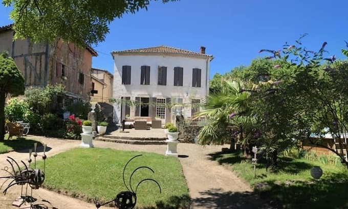Labastide-dArmagnac Cama Y Desayuno | La Villa des Remparts