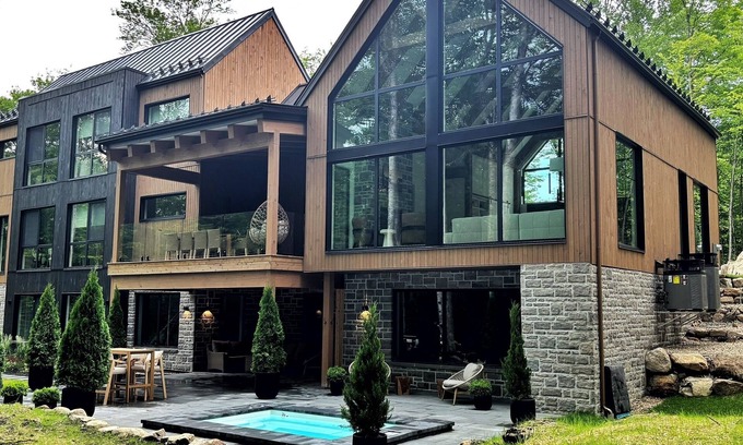 Mont-Tremblant Cabaña | La Villa du Chasseur – Luxury, Nature, and Comfort in Tremblant