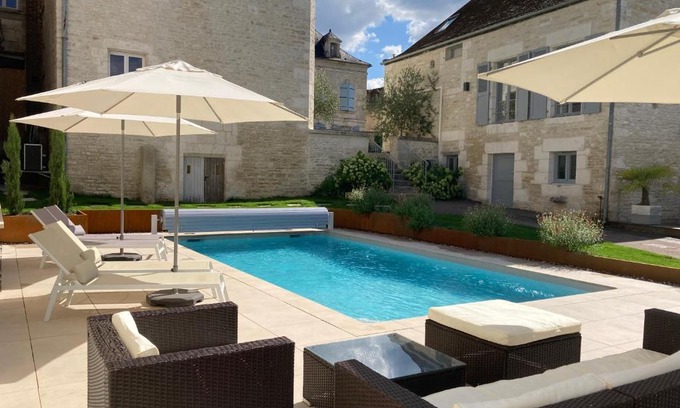 Les Riceys Casa | La Villa Lombardi en Champagne, avec piscine privée et jacuzzi