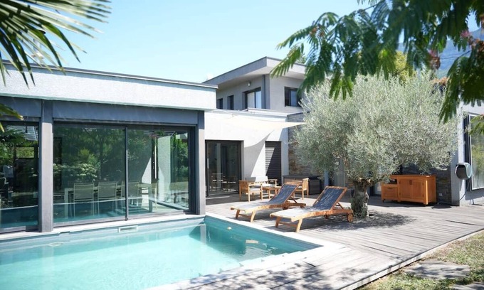 Drumettaz-Clarafond Casa | La Villa Misury - Piscine - 4 chambres