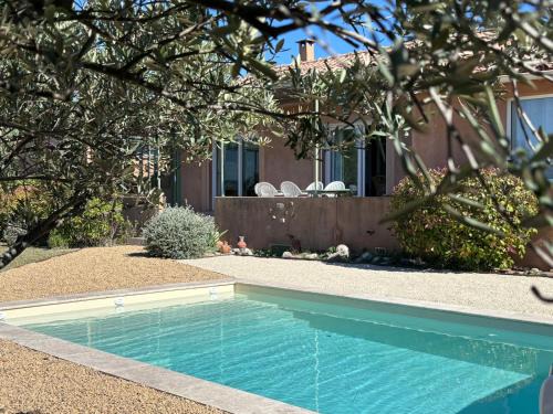 Bedoin Casa | La Villa Tanamera, très jolie maison piscine, à 2 pas du centre-ville