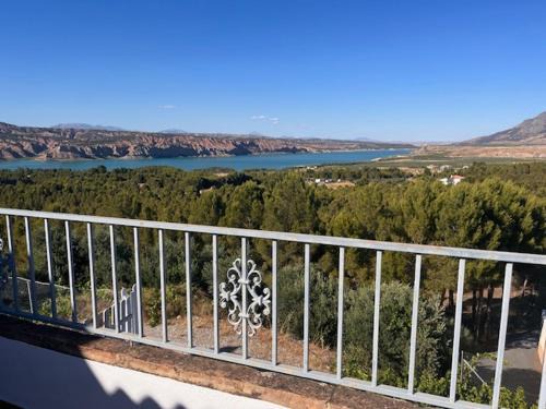 Freila Apartamento | La Vista Del Lago - Lake Negratin View