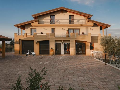 Montescaglioso Casa | La Volpe e la Stella by Podere Carriero