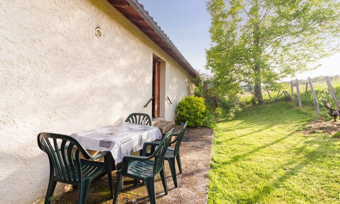 Saint-Perdoux Casa | Gîte La Vue Verdoyante - ideal for 2 adults & 2 children - 9 km from Figeac