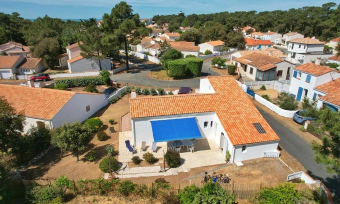 La Tranche-sur-Mer Casa | La White House, 8 personnes/8 vélos + free Parking