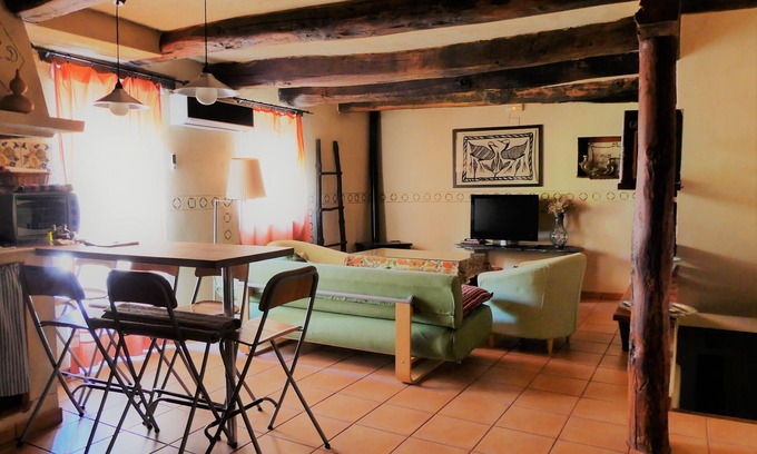 Erias Casa | Casa rural La Zambrana
