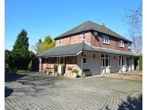 Knutsford Casa | Laburnum Cottage Guest House