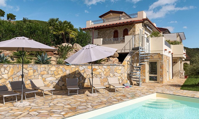 Lacona Apartamento | Lacona - Villa di Sogno by Interhome