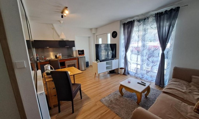 Mulheim-Karlich Apartamento | Ladenlokal beim Metzger Becker