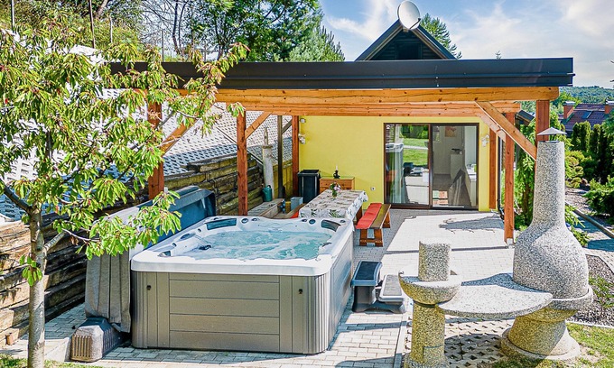 Moravske Toplice Chalet De Esquí | Ladybug House With Whirlpool, Fokovci, Slovenia