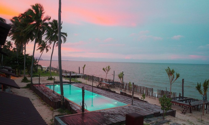 Chaiya Complejo | Laemsui Beach
