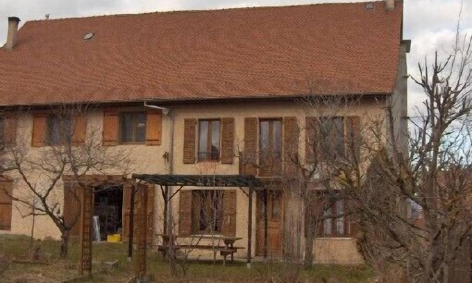 Poligny Casa | Laforest cottage: casa adosada en casa de campo reformada