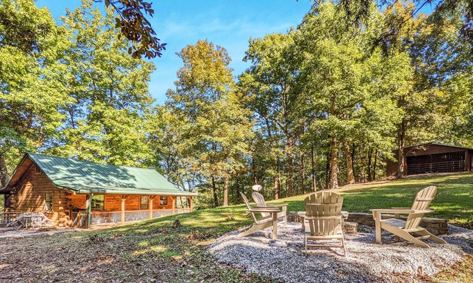 Boswell Casa | Lagniappe Cabin ~ romantic getaway