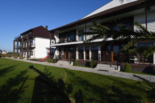 Volyn Oblast Casa | Lago Casa