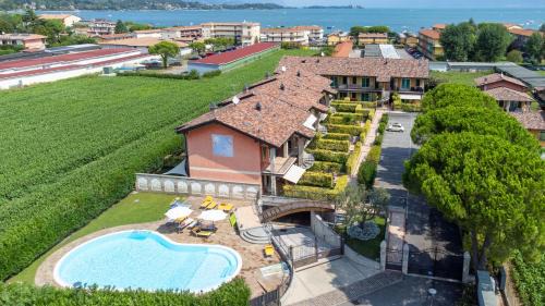Pieve Vecchia Casa | Lago di Garda a 300m - House in Manerba