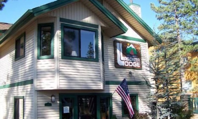 Big Bear Lake Hotel | Lagonita Lodge ** Navidad