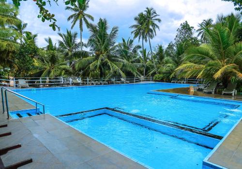 Tangalle Hotel | Lagoon Paradise Beach Resort