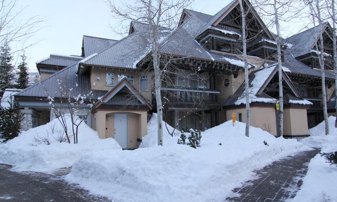 Village North Apartamento | Lagoons Condos by Whistler Retreats