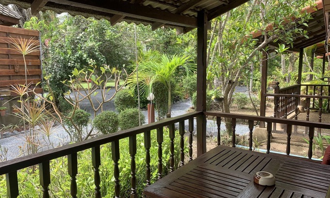 Ko Lanta Hotel | Laguna Beach Club Resort