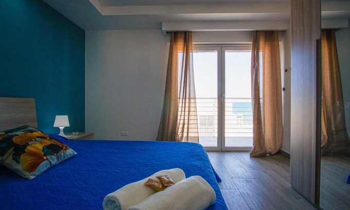 Agnone Bagni Apartamento | Laguna Blu Apartment - Panoramic View, Very close to the beach