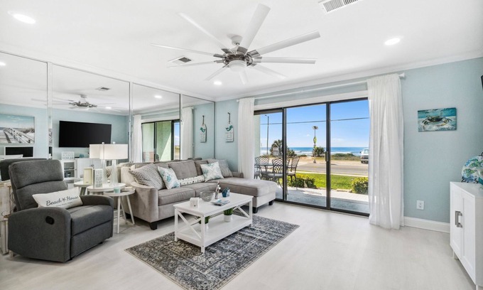 Laguna Beach Condominio | LAGUNA DUNES! AMAZING VIEWS! GROUND FLOOR!