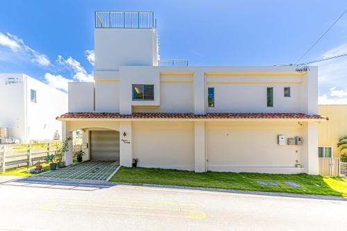 Fuchaku Villa | Laguna Fuchaku