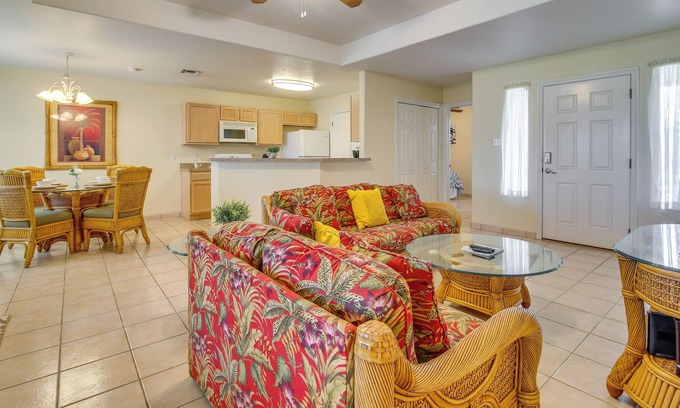 Laguna Vista Villa | Laguna Vista Getaway: Screened Porch, Near Ocean!