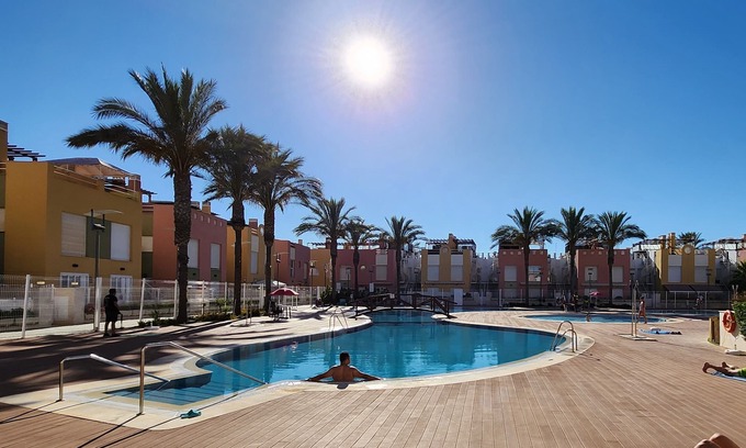 Puerto Rey Apartamento | LagunaBeach-Relax: Playa, Piscina, WiFi, Parking