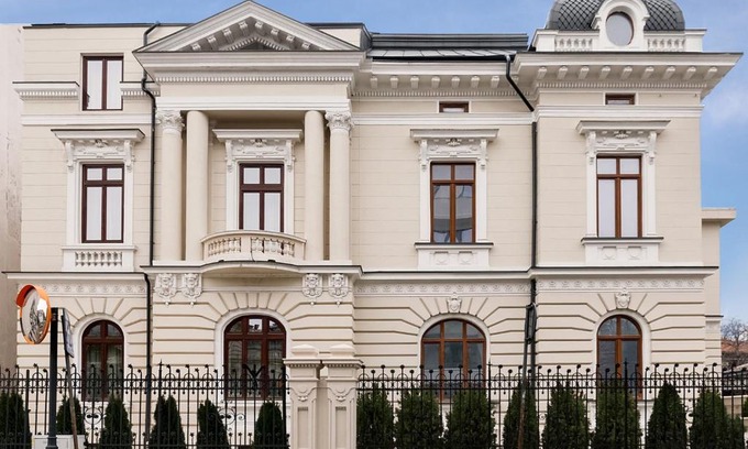 Bucharest City-Centre Hotel | Lahovary Palace Hotel