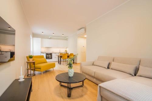 Old Town Apartamento | Lai Old Town Apartment with Terrace