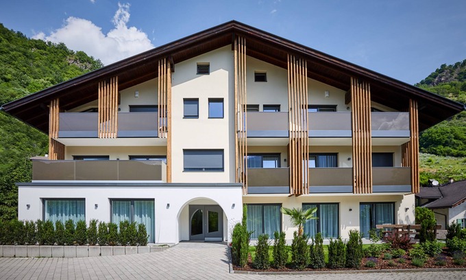 Albions Apartamento | Laitacherhof: nuevo apartamento con sauna y piscina en Klausen