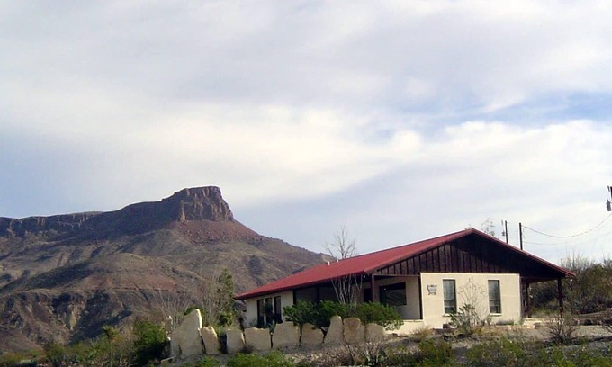 Lajitas Casa | Lajitas House - River and Mountain Views