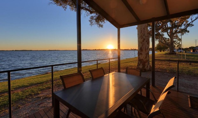 Lake Boga Otro | Lake Boga Caravan Park