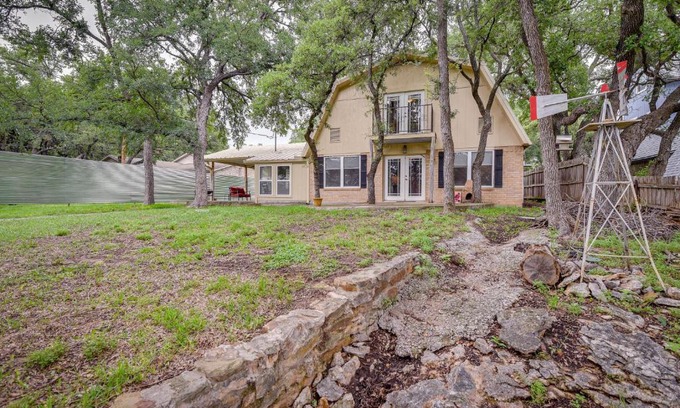 Brownwood Casa | Lake Brownwood Home with Private Boat Dock!