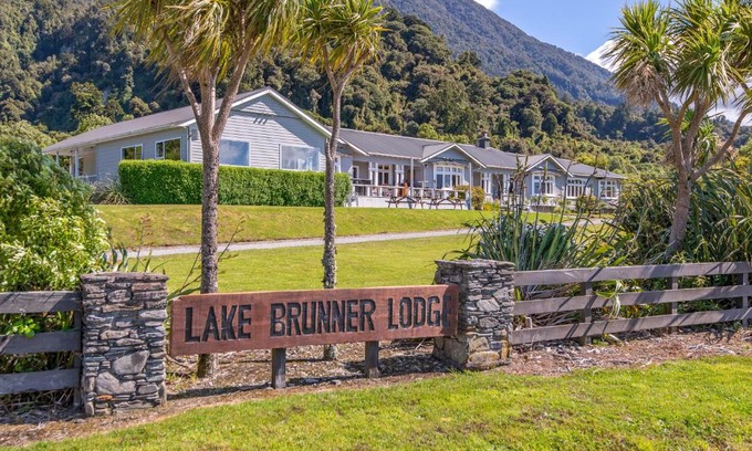 West Coast Region Cabina | Lake Brunner Eco Lodge