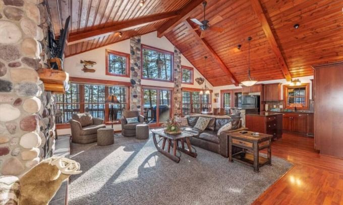 Conover Casa | Lake Buckatabon Catch N Relax