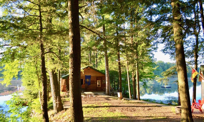 Deerbrook Cabina | LAGO DE CABINA - 'pies de distancia de Agua En 150' TIMELESS BELLEZA Ubicado 15 Península