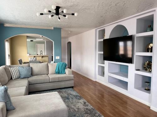 Page Casa | Lake Canyon Getaway!