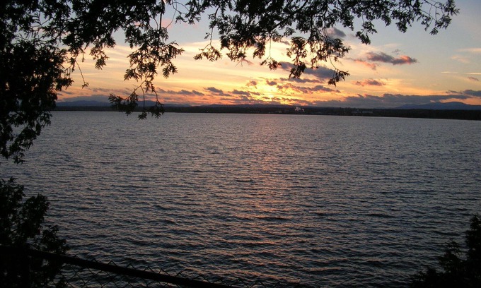 Plattsburgh Cabina | Lago Champlain Cabin