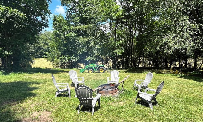 Hayesville Otro | Lake Chatuge - Western Carolina Mountain Modern Farmhouse on 13 Acres!