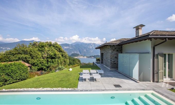 Griante Villa | Villa "The Great Beauty" maravillosa propiedad con impresionantes vistas al lago, piscina