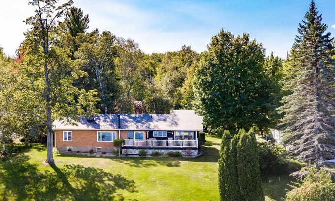 Duluth Casa | Lake Cottage on recreational lake 15 minutes from Duluth 30 minutes from N Shore